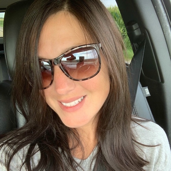 Meet your Posher, Kimberly - Picture 7 of 7